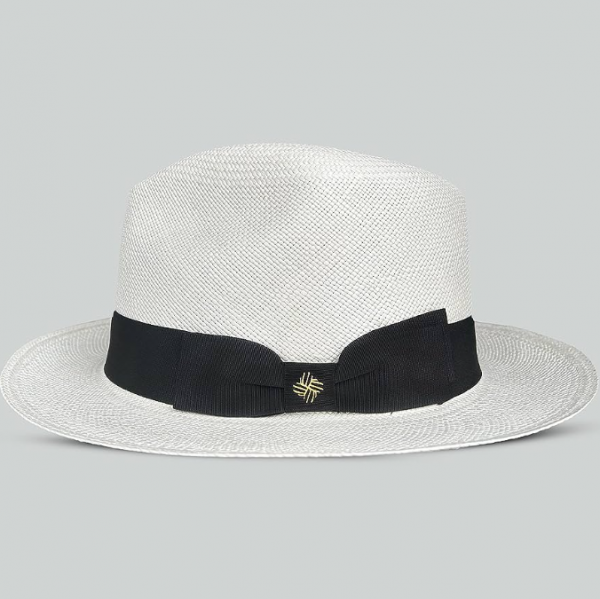 Topi Panama dengan Pita Klasik Monokrom